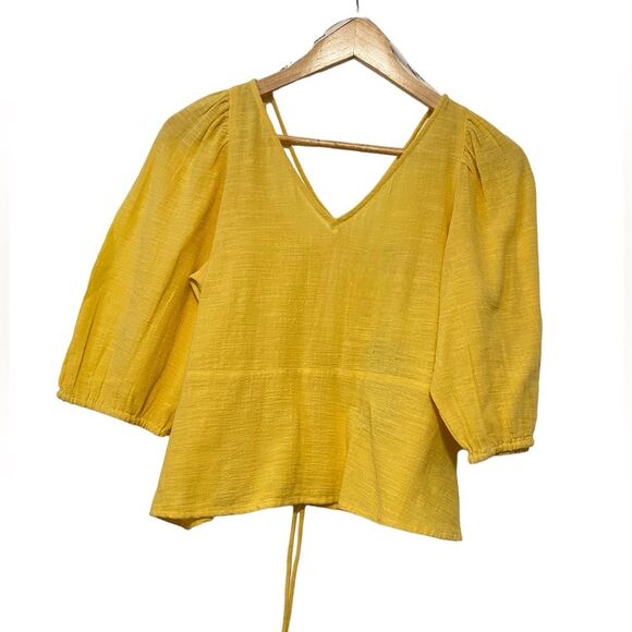 Nordstrom Vero Moda Gabi Woven Crop Top in Cornsilk Yellow Sz Small NWT - Picture 1 of 9